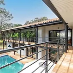 Villa Domus Sciurorum - *